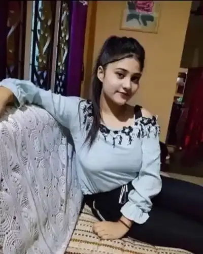 Call Girls Service in Currey Road